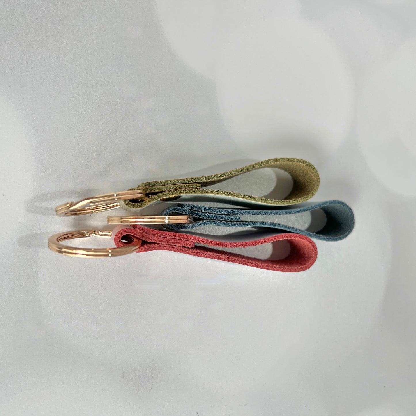 Custom Leather Keychains – Personalized Party Favors or Wedding Keepsakes