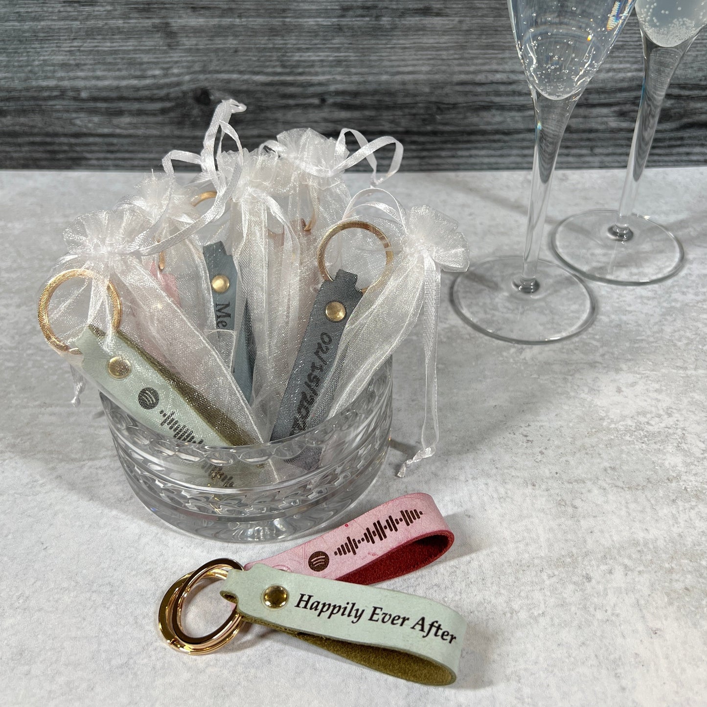 Wedding Favor, Bulk Customized Colorful Leather Key Chains
