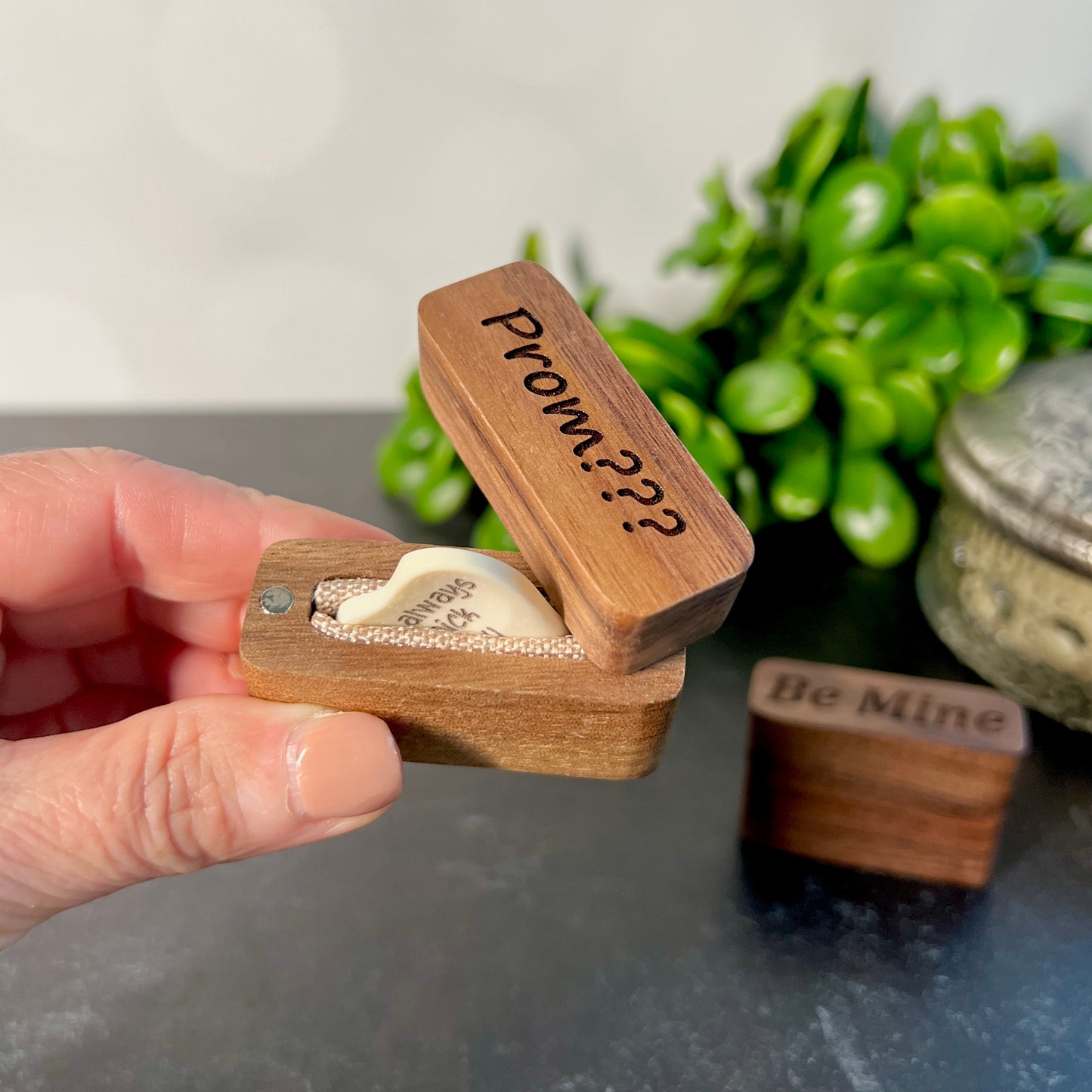 Custom Bone Guitar Pick – Heart-Shaped with Leather Pouch or Wood Box
