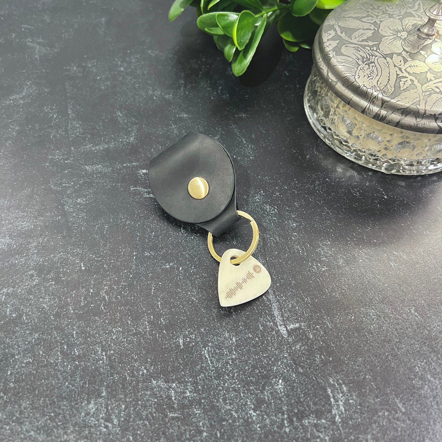 Custom Guitar Pick Keychain Set – Engraved Bone Pick with Leather Pouch + Second Personalized Pick